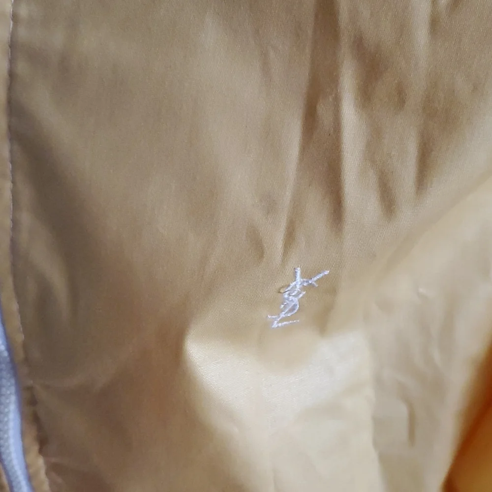 YSL   flash $299 - Picture 2 of 9